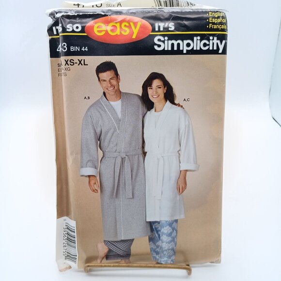 UNCUT Vintage Sewing PATTERN Simplicity 4743, Its So Easy 2004 Misses Mens Teen - Picture 1 of 2